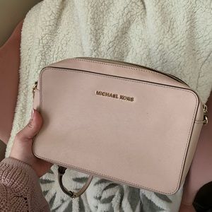 Michael Kors Ballet Jet Set Crossbody Bag
